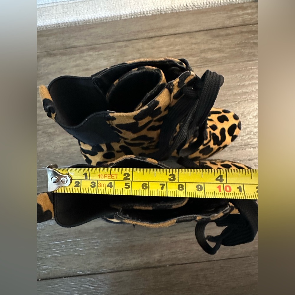Qupid Leopard Print Lace-Up Chunky Platform Ankle Boots - Size 9 - Picture 11 of 16